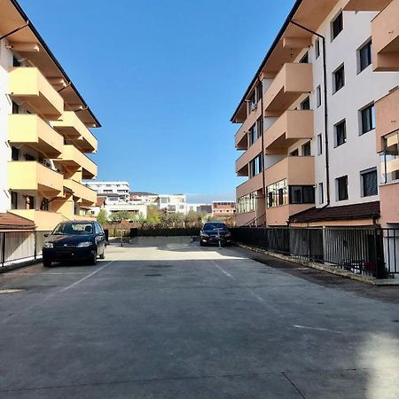 Garsoniera- Bulevard Dem Radulescu Râmnicu Vâlcea Εξωτερικό φωτογραφία
